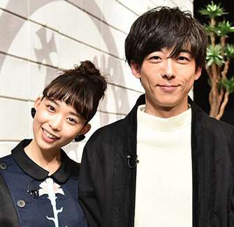 浅田真央、胸元&背中大胆ドレスで登場 高橋一生が感動「おきれい」【ベストフォーマリスト授賞式】