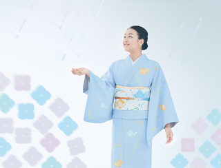 浅田真央、胸元&背中大胆ドレスで登場 高橋一生が感動「おきれい」【ベストフォーマリスト授賞式】