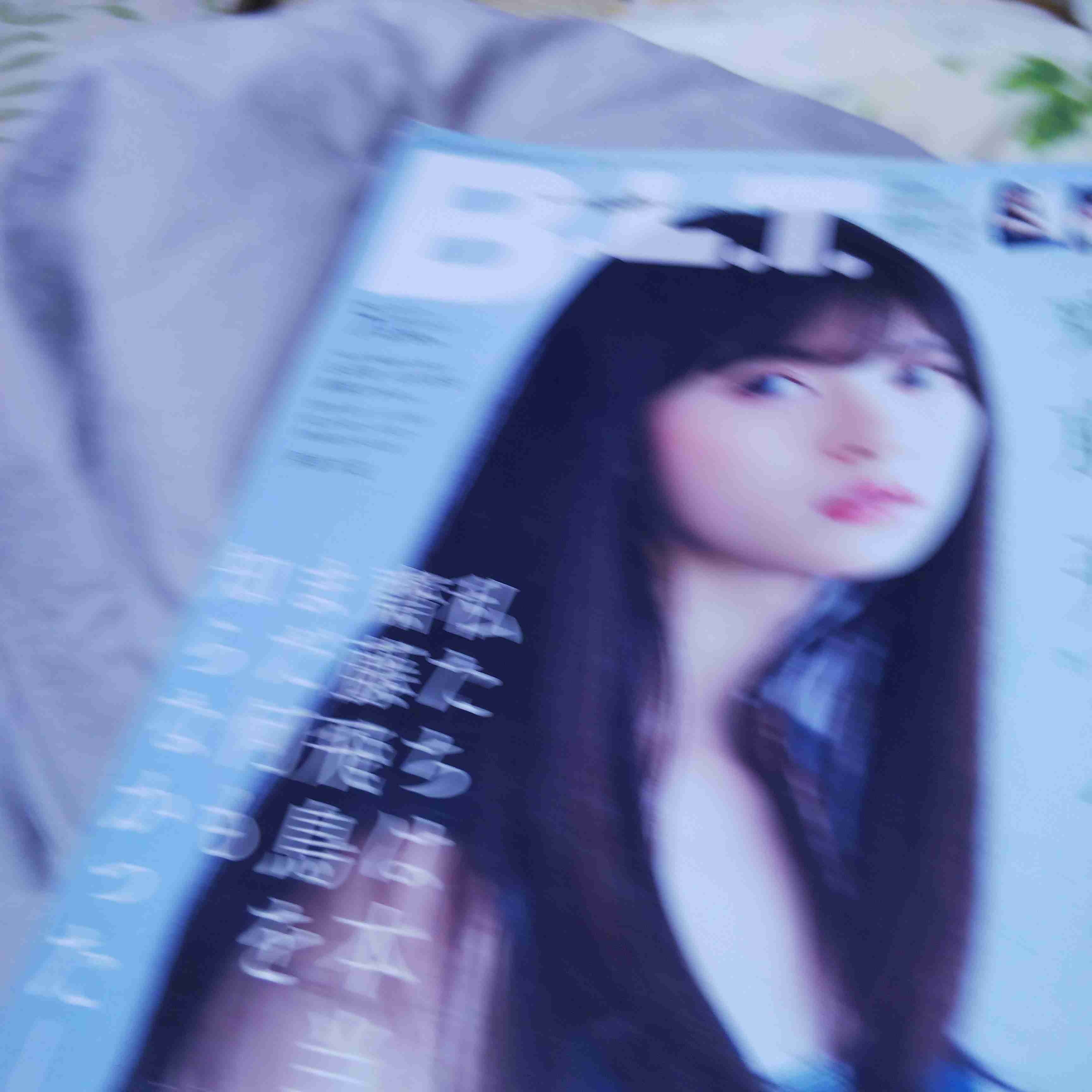 「つり革につかまれないから手すりを空けて」低身長の悩みに共感殺到