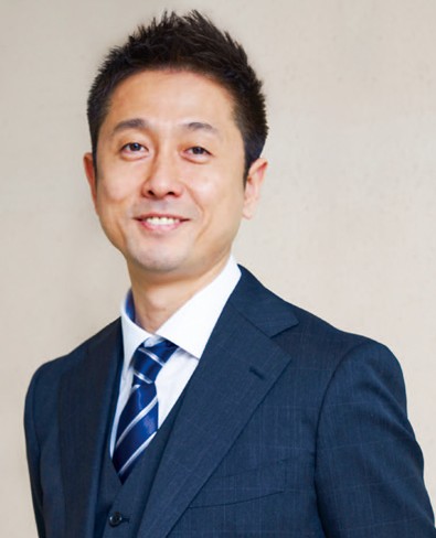 「止まったほうが悪い」自称“京大8年生”、バスの前に飛び出し車体を蹴り逮捕 異常な言い訳に怒りの声