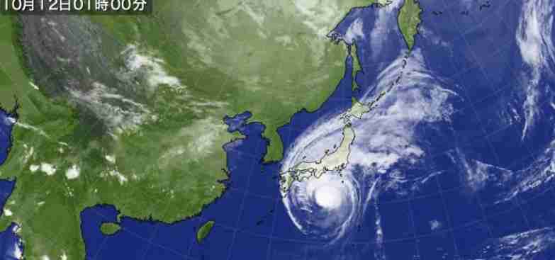 地球史上最大級か？  台風19号の勢力に世界が注目　衛星写真に騒然