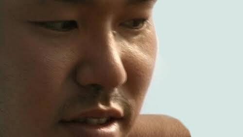 横顔、斜めからの顔がキレイだなと思う画像をお願いします!