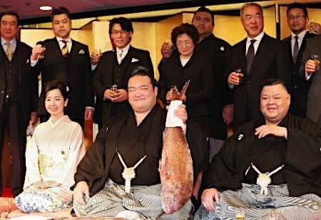 大関・高安　演歌歌手の杜このみと結婚！交際約2年でゴールイン　31日にツーショット会見