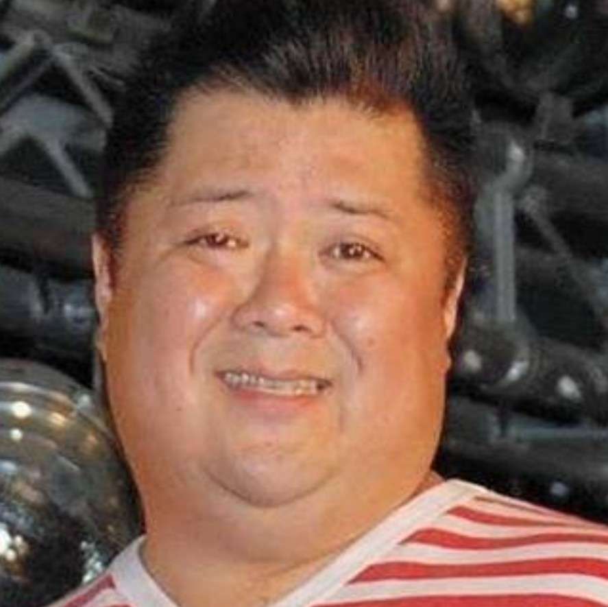 カメラ写りが悪すぎる(実物も大差ない)せいでまったく写真を残さない人集まって下さい