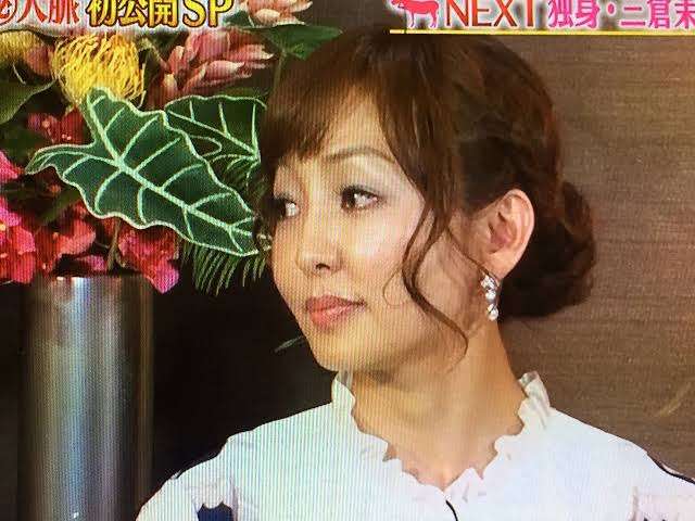 神田うの、結婚記念日ランチではしゃぐ姿に「うのさん～、空気読んで」の声