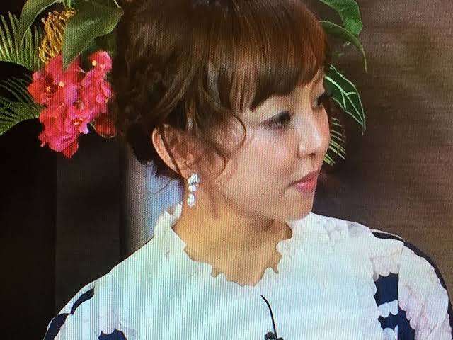 神田うの、結婚記念日ランチではしゃぐ姿に「うのさん～、空気読んで」の声