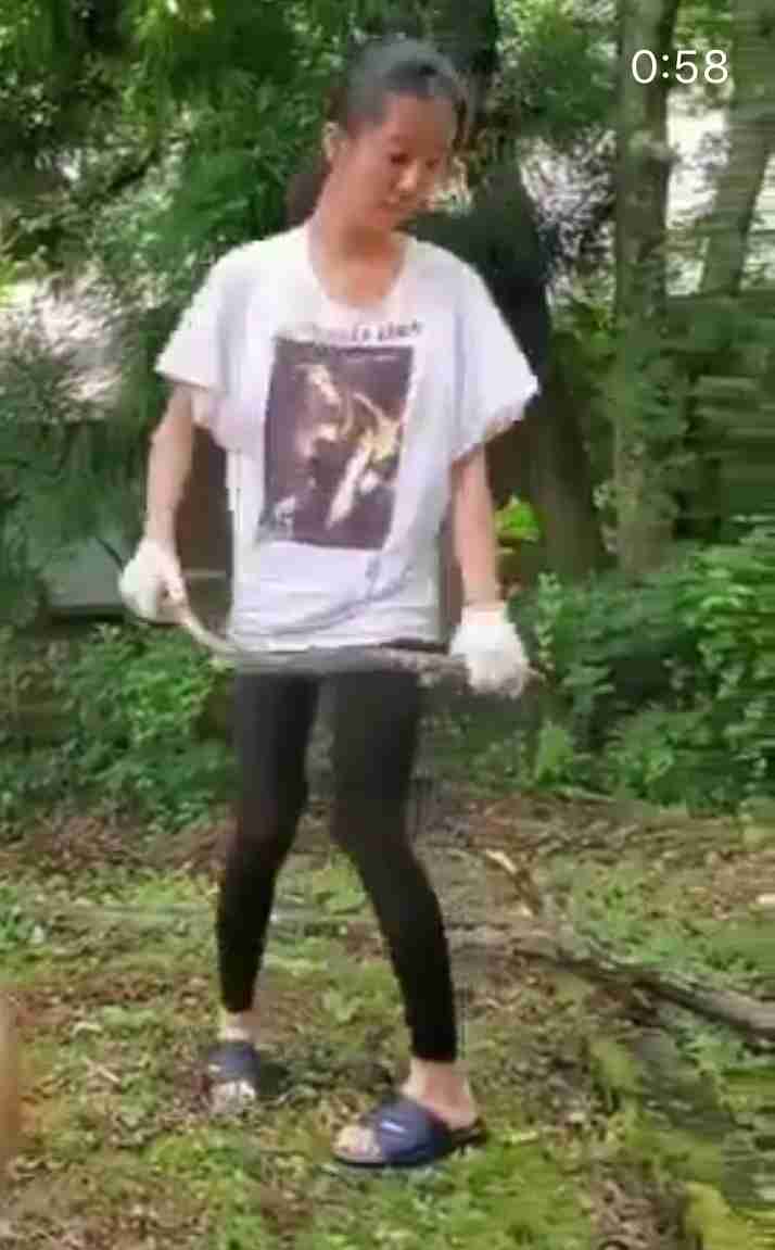 Koki,ミラノコレクションデビュー　美脚際立つ堂々ランウェイ