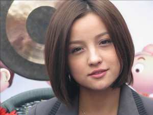 海外の美人を貼るトピ