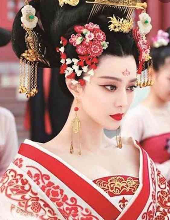 海外の美人を貼るトピ