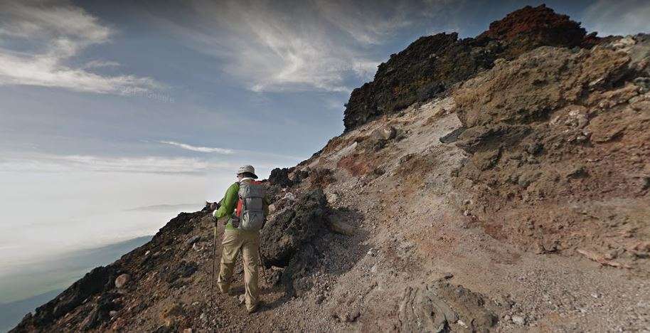 いまだ行方不明　富士山登山を生放送していたニコ生配信者が滑落か　軽装で登山初心者だと推定