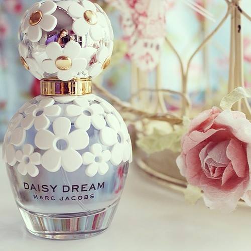 素敵な香水の瓶が見たい