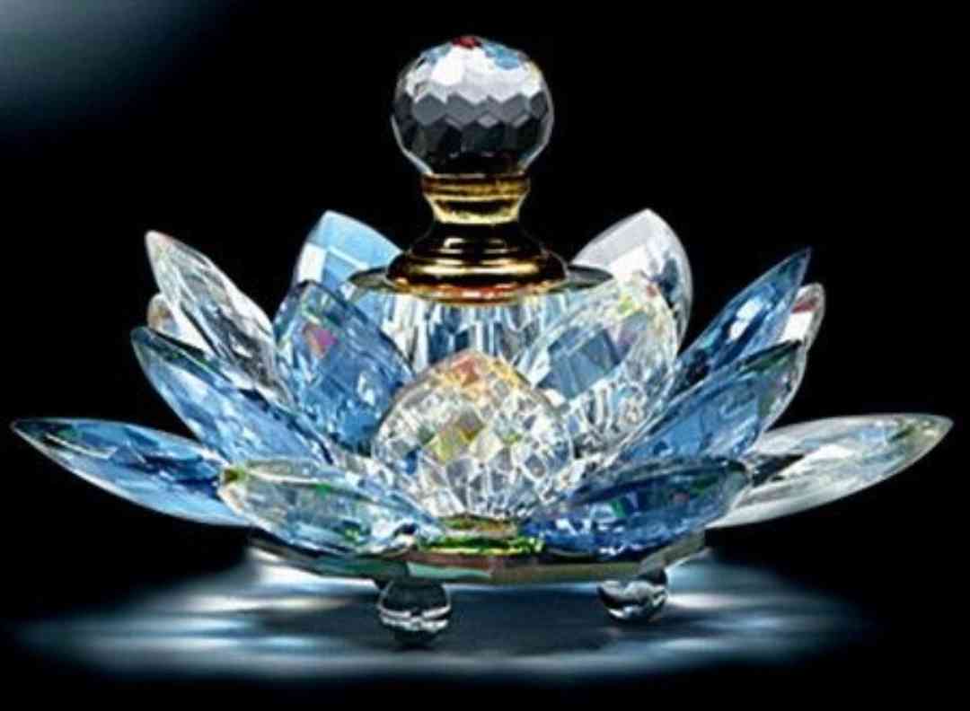 素敵な香水の瓶が見たい