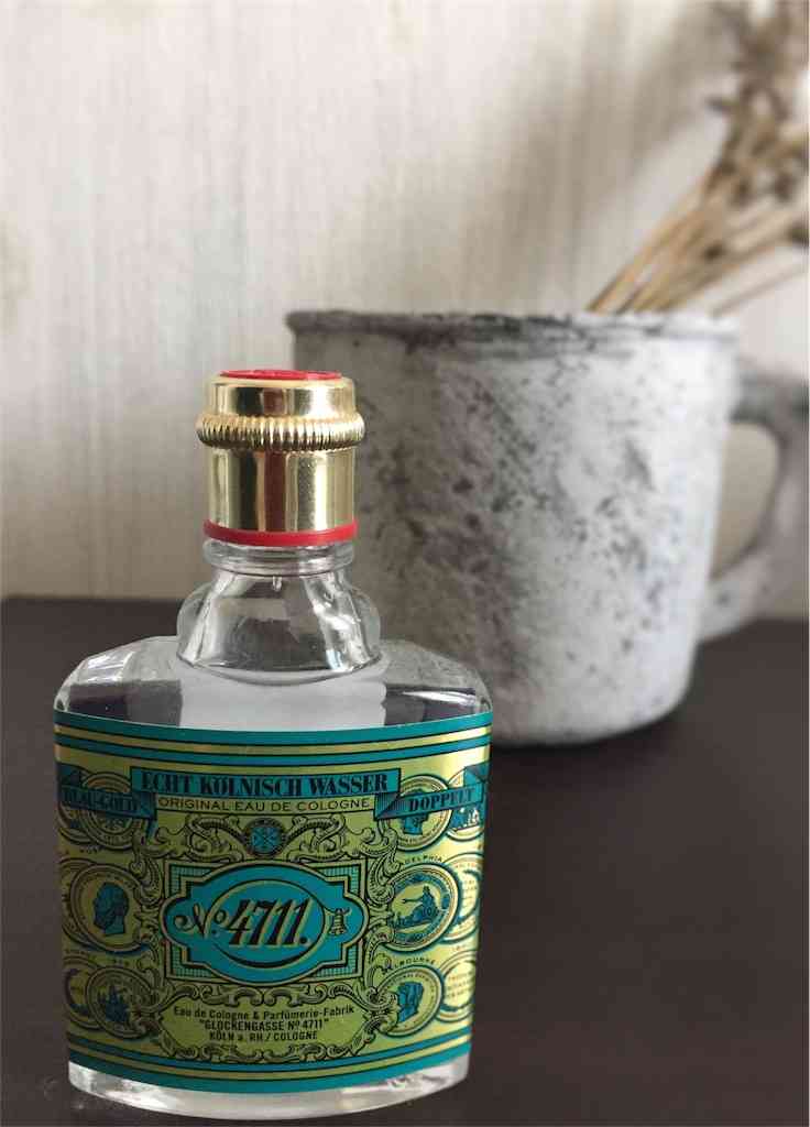 素敵な香水の瓶が見たい