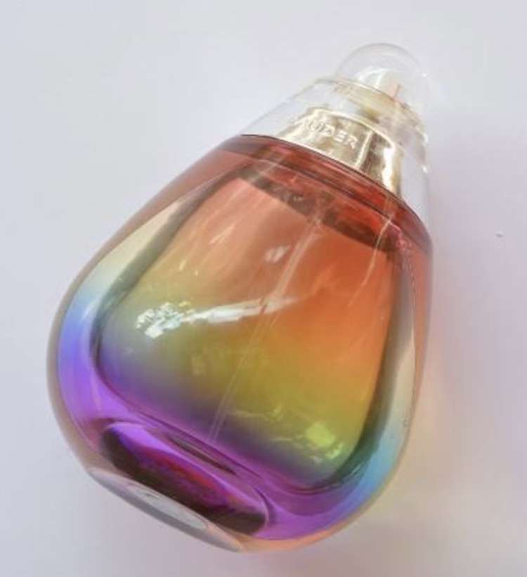 素敵な香水の瓶が見たい