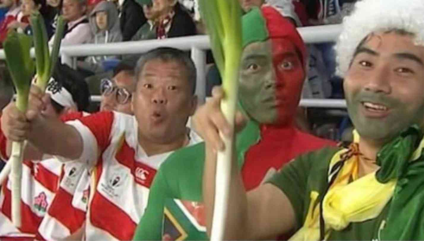 スポーツの応援に来てる観客のコスプレや被り物が見たい!