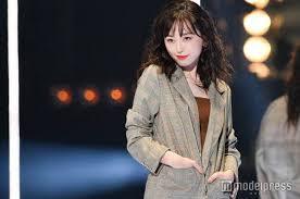 山口真帆、写真集ランキング1位獲得 順調な芸能活動スタート