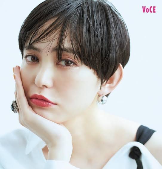 V6三宅健 新恋人は女性憧れの美肌モデル 奇跡の40歳がハマった《インベーダーゲーム愛》