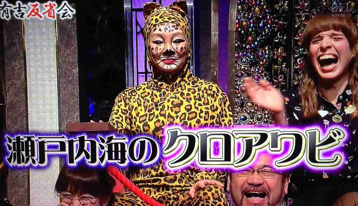 桜井日奈子、街頭募金を呼びかけ ファンに笑顔で対応