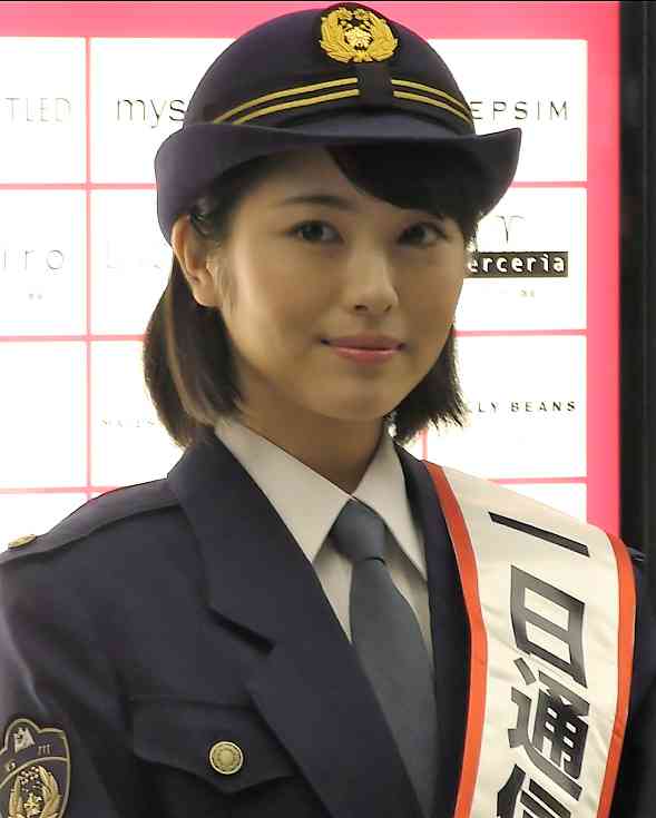 色んな浜辺美波が見たい