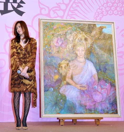 工藤静香、穴あきダメージデニムの全身ショットが反響「足長すぎ」「どんだけスタイルいいの」