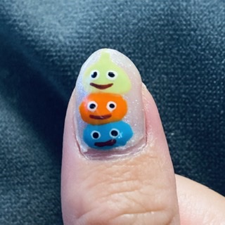 セルフでジェルネイルしてる人!