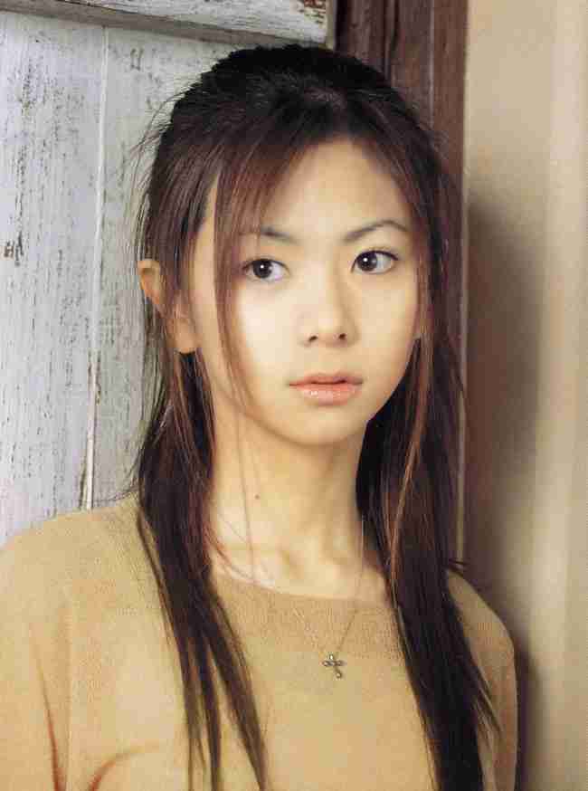 倉木麻衣、デビュー曲MV完全再現!16歳当時と同じ衣装&髪形で