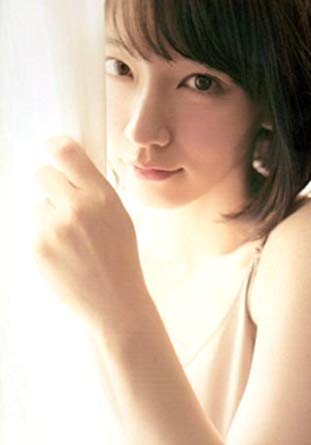 吉岡里帆が生放送中に心が折れて涙目に！男気フォローした吉沢亮と「熱愛の予感」が!?