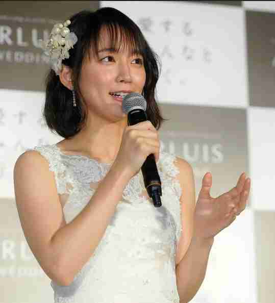 吉岡里帆が生放送中に心が折れて涙目に！男気フォローした吉沢亮と「熱愛の予感」が!?