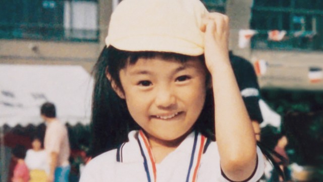私は誰でしょう？有名人の子供の頃の画像で誰か分かったらプラスを押すトピ！