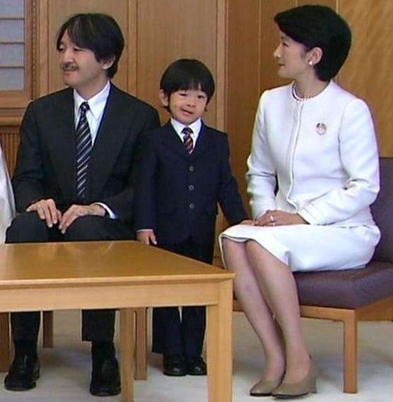 【実況・感想】ニュース「即位の礼」