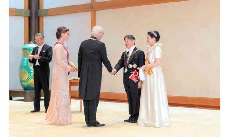 即位の礼に参加されている来賓のファッションを見たい!