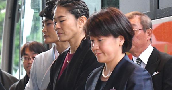 即位の礼に参加されている来賓のファッションを見たい!