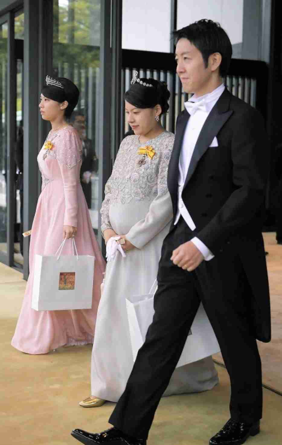 即位の礼に参加されている来賓のファッションを見たい!