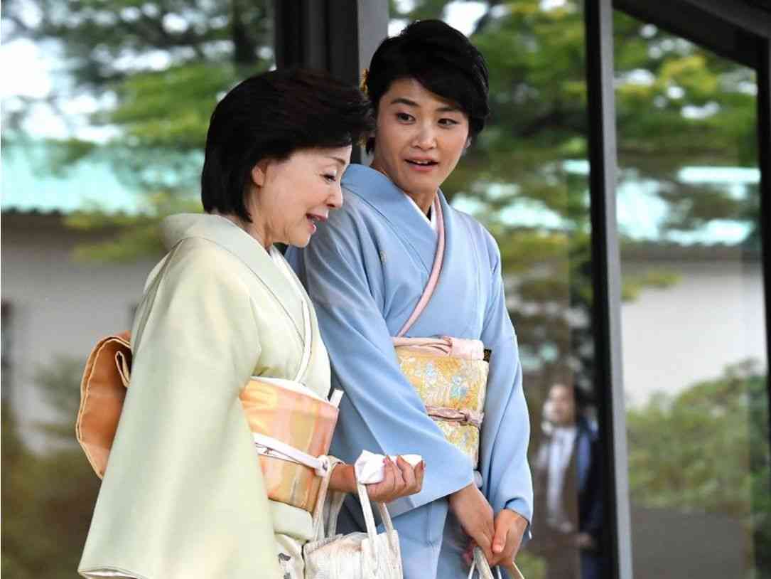 即位の礼に参加されている来賓のファッションを見たい!