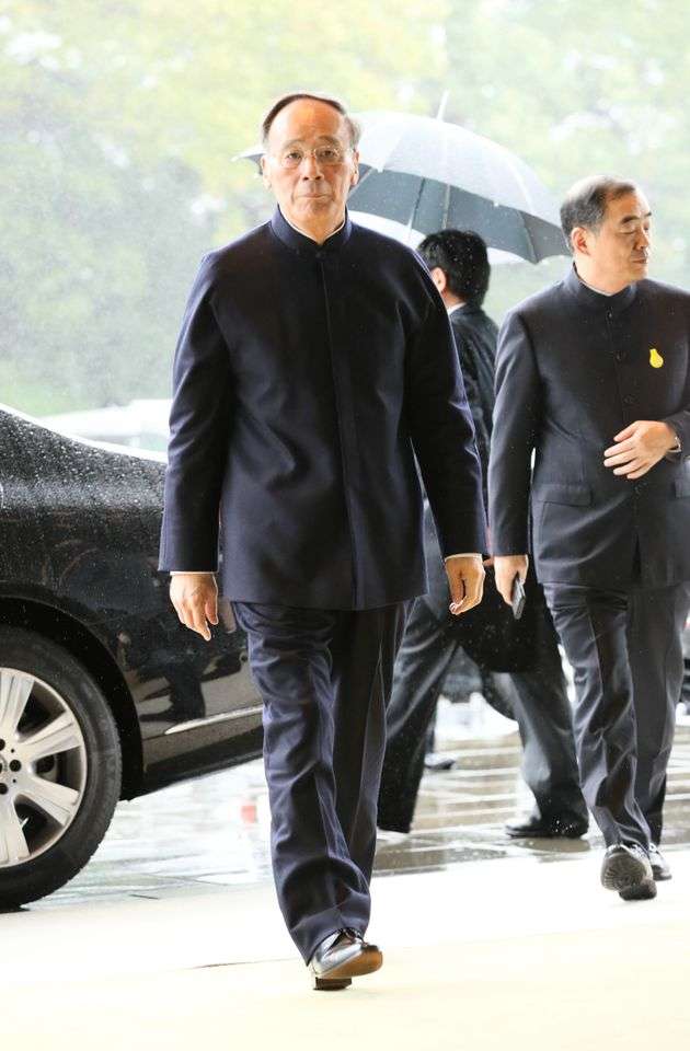 即位の礼に参加されている来賓のファッションを見たい!