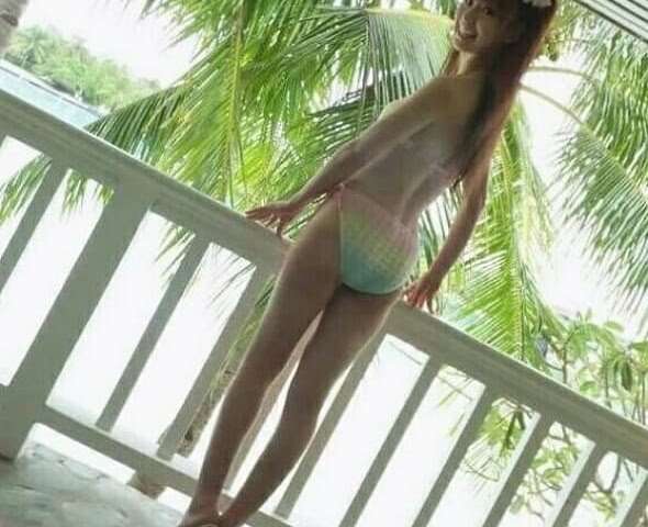 かつみ・さゆりのさゆり“スタイル抜群”セーラー服姿