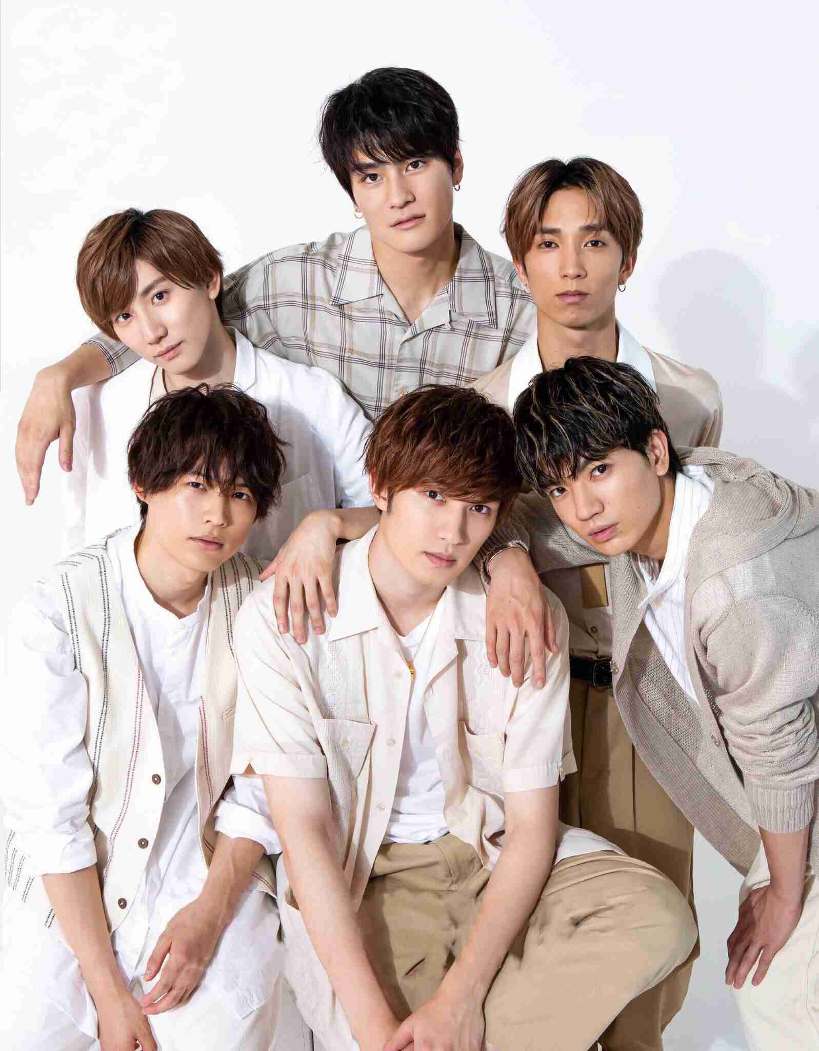 ＜SixTONES＞「ベツコミ」登場　SixTONES学園の超絶イケメン男子高校生6人組に　理想の告白は…。