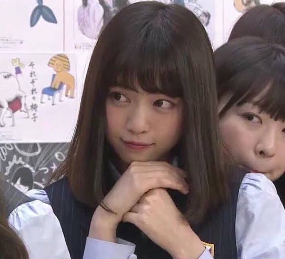 【有名人】何でこんなポーズしてるの？と思う画像を貼るトピ