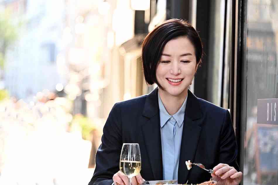 鈴木京香、長谷川博己との“恋の行方”は…親友・滝クリのゴールインで心境に変化か