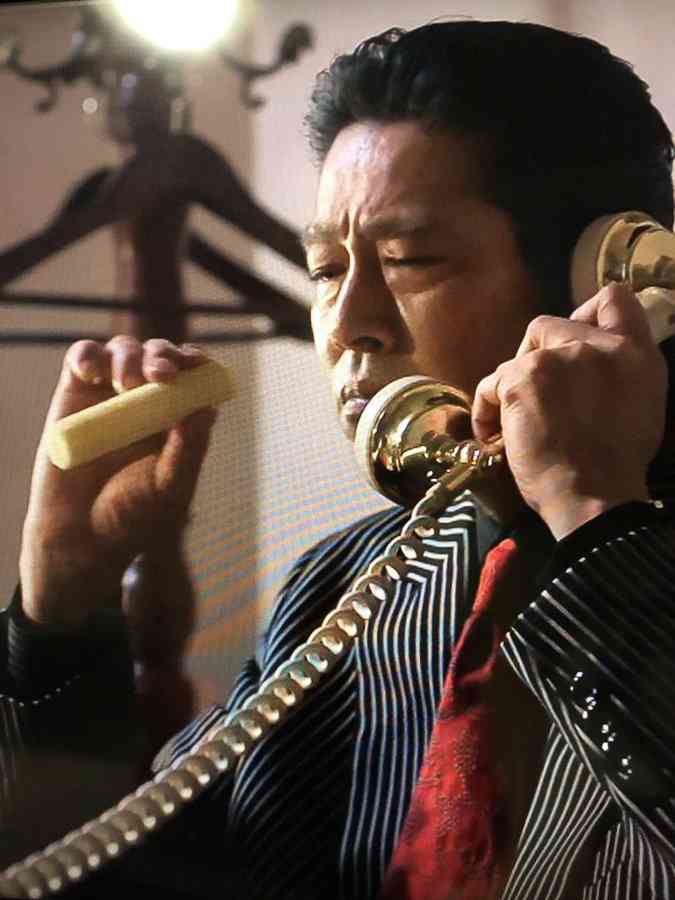 稲垣吾郎・草なぎ剛・香取慎吾の葉巻＆スーツショットにファン歓喜「かっけー3人様」