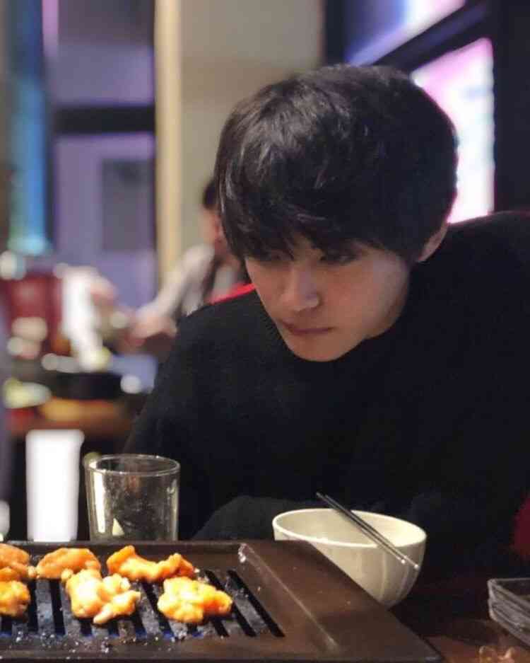 陽タイプ・陰タイプの有名人