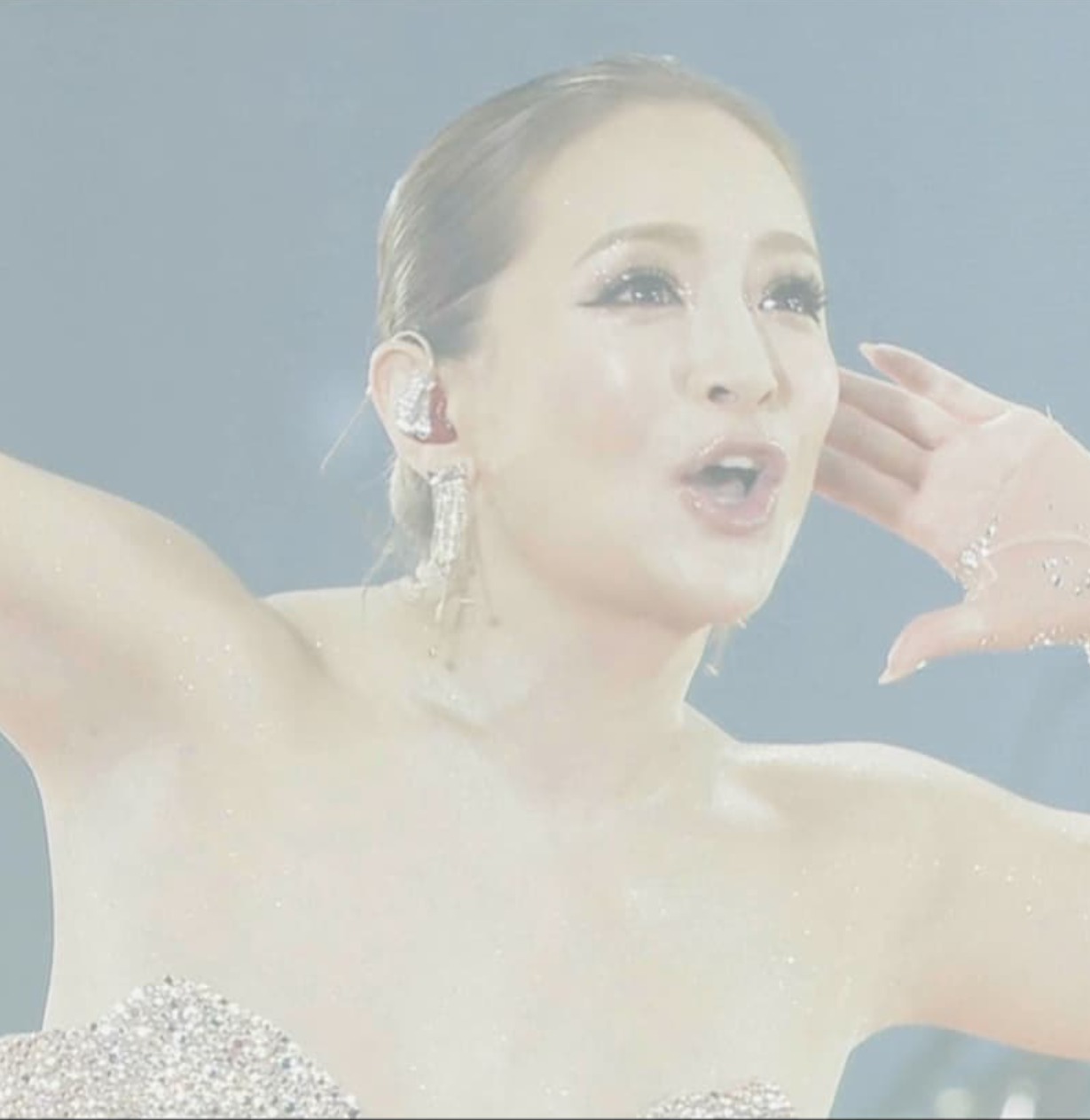 浜崎あゆみ、女性アーティストアルバムTOP10入り歴代1位【オリコンランキング】