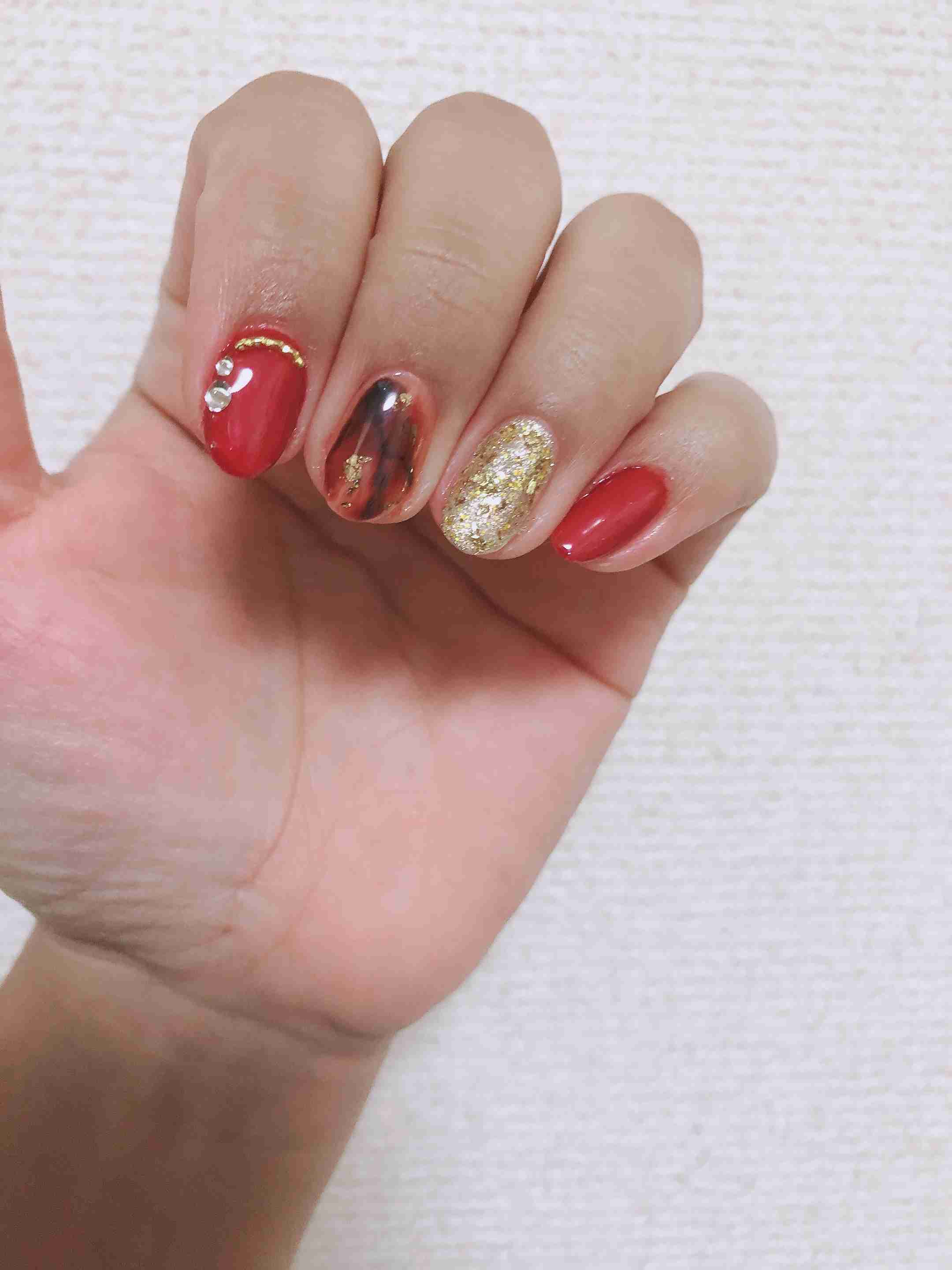 今どんなネイルしていますか？