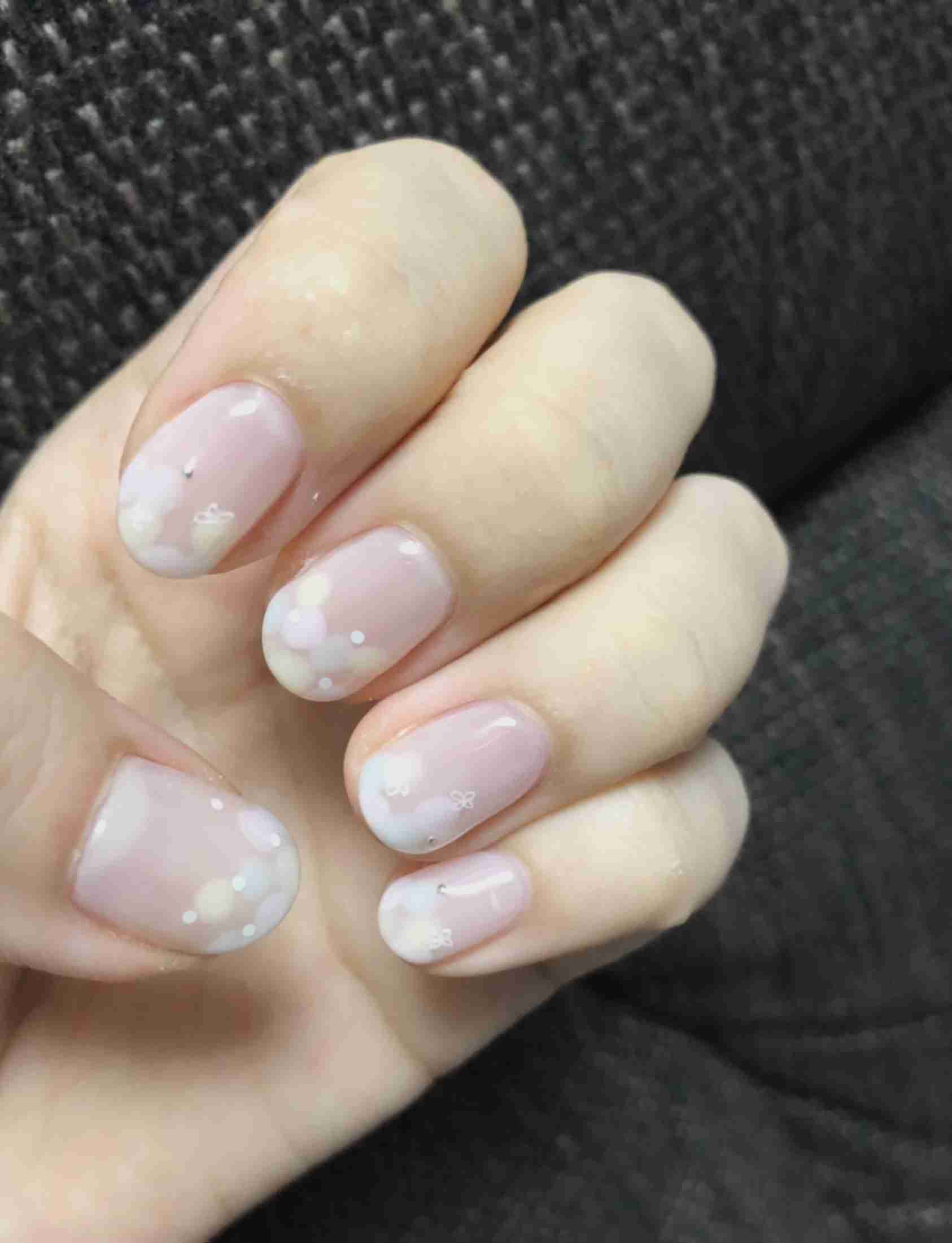 今どんなネイルしていますか？