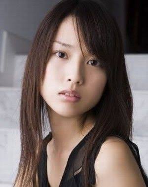 眉毛の形、参考にしてる人いますか?