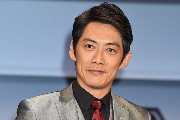 反町隆史 『相棒』5年目の水谷豊も認める“いい人”ぶりで娘同士の関係も良好