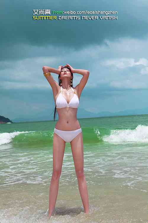 Koki, 艶やかなロングドレス姿を公開「ウットリするぐらい美しい」「ステキ」の声
