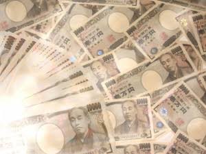 誰にも頼らずに一人暮しスタートした時の金額はいくら？