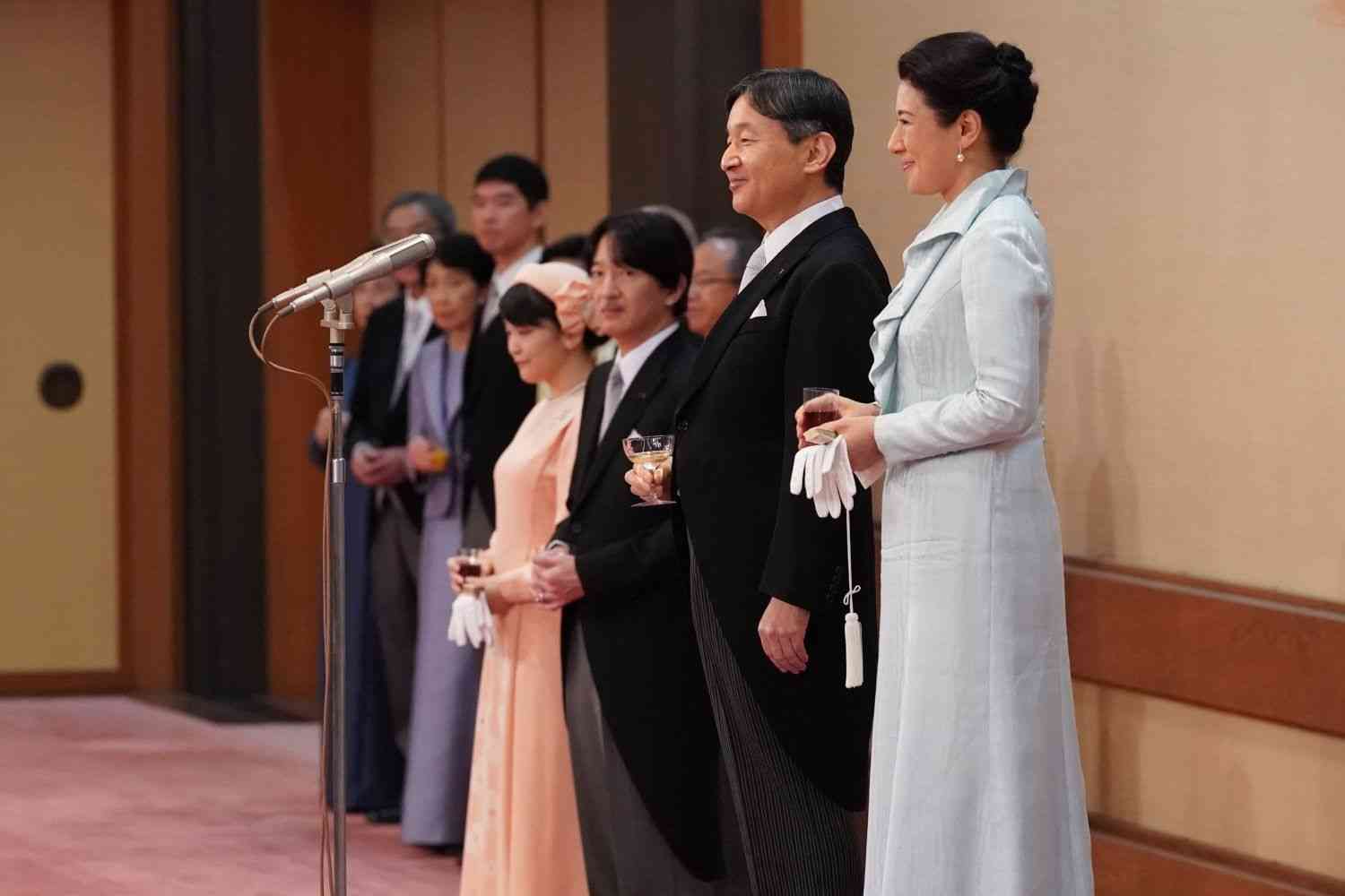 【実況・感想】天皇陛下ご即位をお祝いする国民祭典　～皇居前広場から中継～