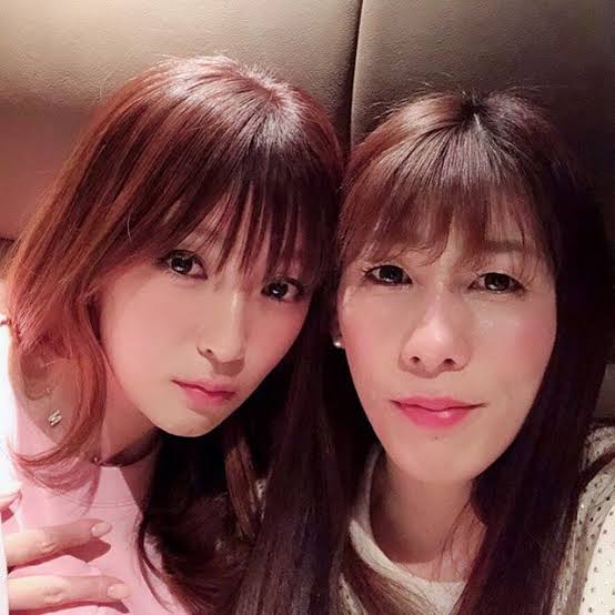 「美人姉妹みたい」「超お美しい2ショット」板野友美&谷まりあの2ショットに反響続々